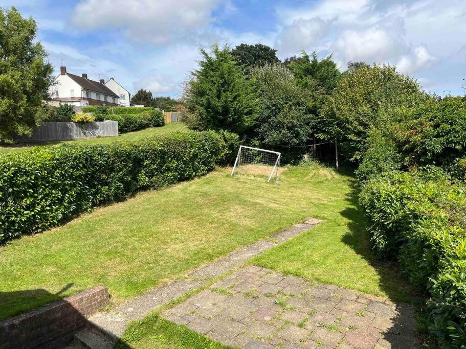 Holiday home Large 3 Bed - Free Parking - Long Discount *