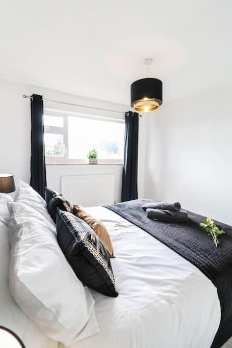 Large 3 Bed - Free Parking - Long Discount Royal Tunbridge Wells