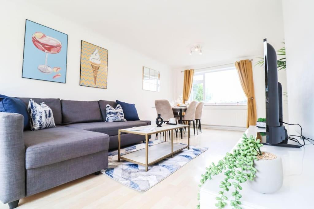 Large 3 Bed - Free Parking - Long Discount Holiday home Royal Tunbridge Wells