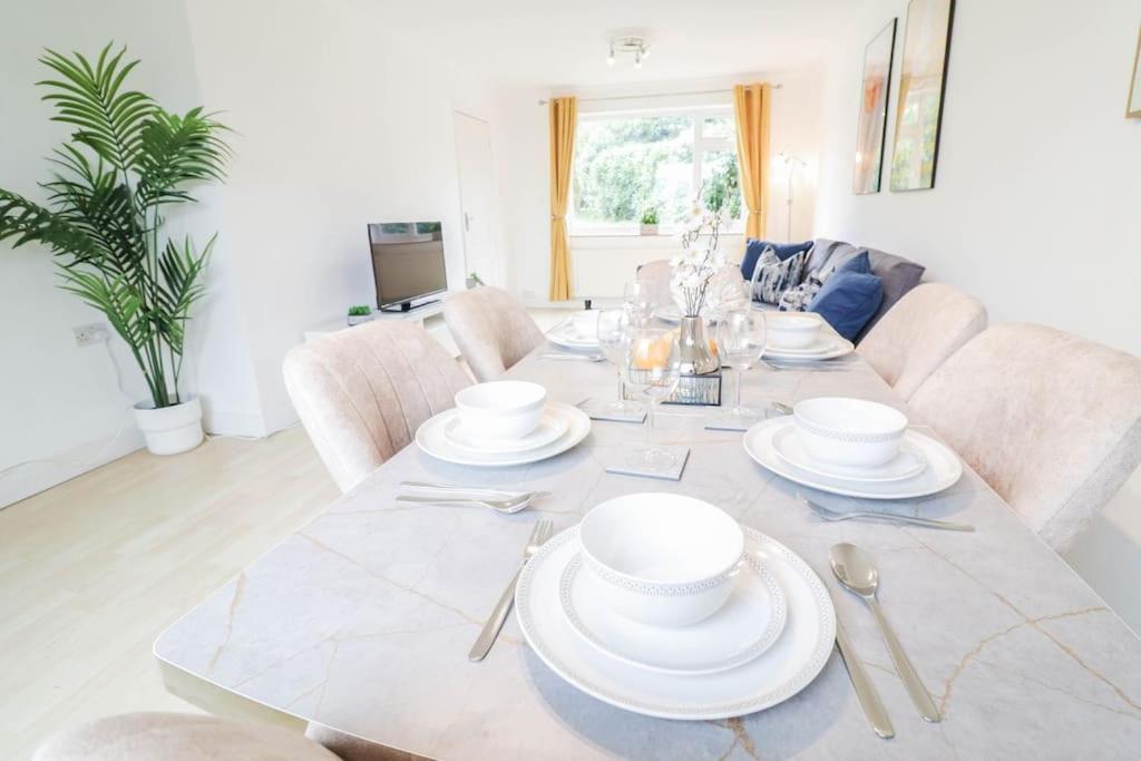 Large 3 Bed - Free Parking - Long Discount Royal Tunbridge Wells